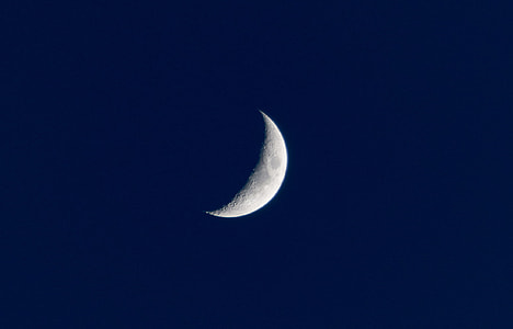 quarter moon thumbnail