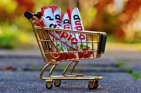 five Duplo packs on gold-colored shopping cart thumbnail