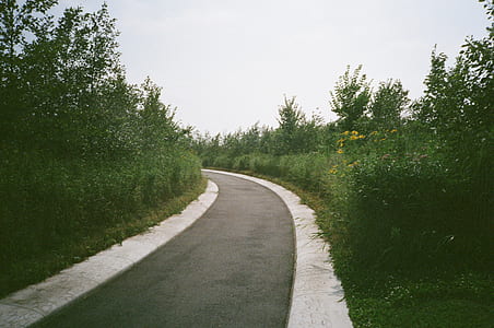 empty asphalt road thumbnail