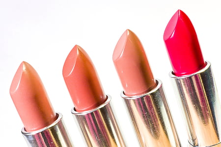 red and pink lipsticks thumbnail