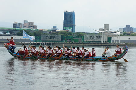 photo of people doing dragon boat racing thumbnail