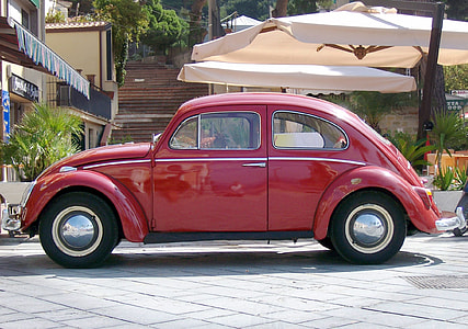 red Volkswagen Beetle thumbnail
