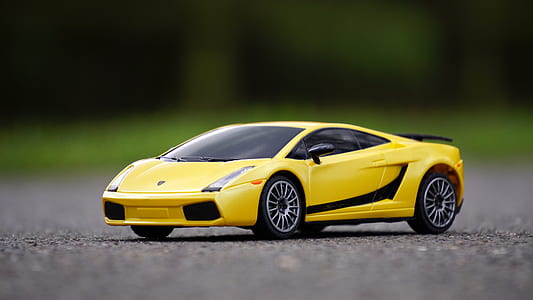 yellow Lamborghini Gallardo coupe die-cast metal model thumbnail