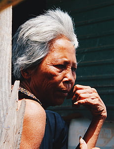woman's face thumbnail