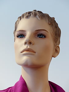 mannequin in purple top thumbnail