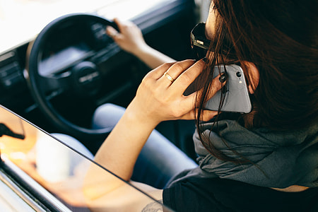 Woman in the car thumbnail