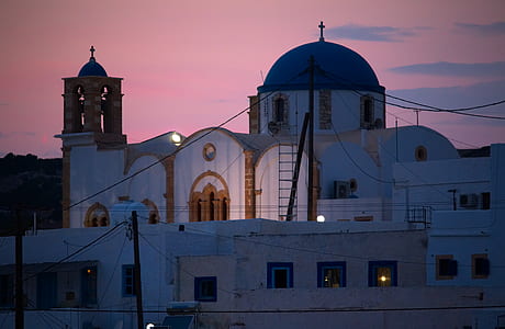 white building with lights thumbnail