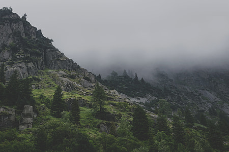 landscape photo of mountain thumbnail