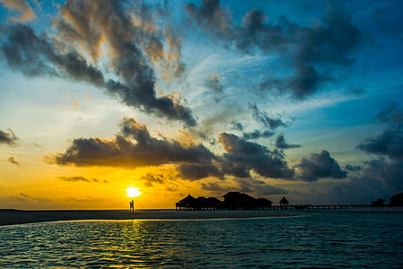 Nimbus Cloud and Body of Water thumbnail
