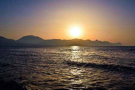 sun over horizon thumbnail