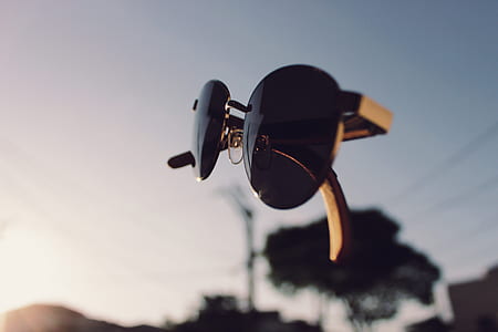 shallow focus photo of floating Aviator sunglasses thumbnail