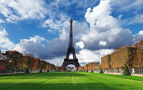 Eiffel Tower, Paris thumbnail