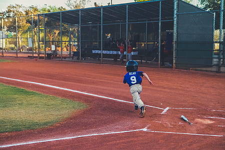 boy running on baseball field thumbnail