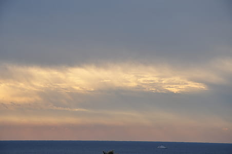 White Cloud Sky thumbnail