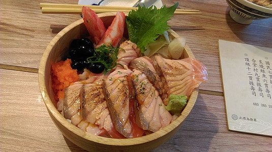 meat with vegetable in brown ceramic bowl thumbnail