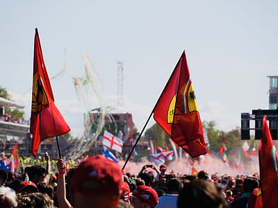 people facing stage thumbnail