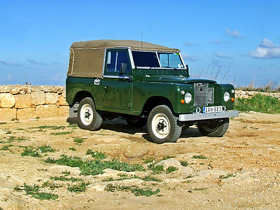 classic green off-road car thumbnail