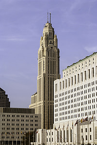 LeVeque Tower in downtown Columbus, Ohio thumbnail