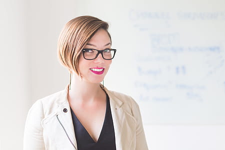 Businesswoman Portrait Photo thumbnail
