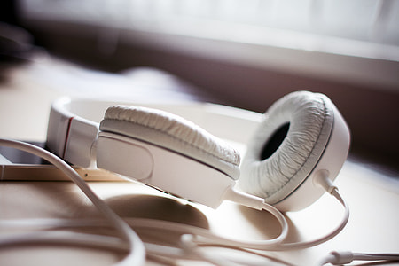 White Headphones thumbnail