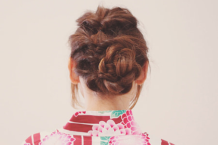 woman in breaded brown hair thumbnail