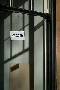 closed signage thumbnail