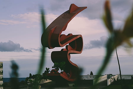 red abstract monument thumbnail
