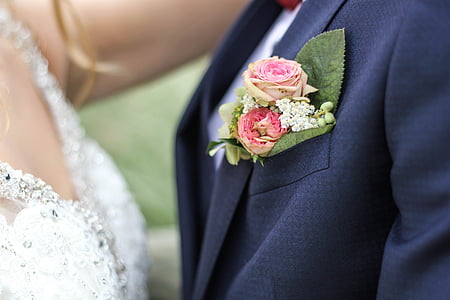 closeup photo of person wearing pink bottonier thumbnail