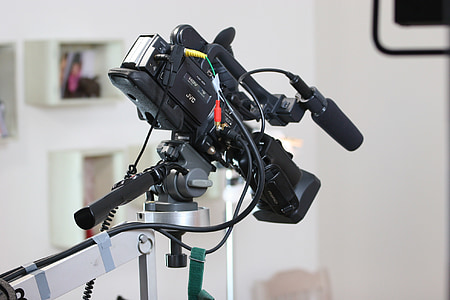 black professional camera thumbnail