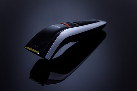 white and black Philips cordless trimmer thumbnail