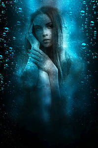 nude woman underwater photo thumbnail