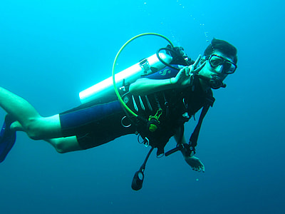 diver in body of water thumbnail