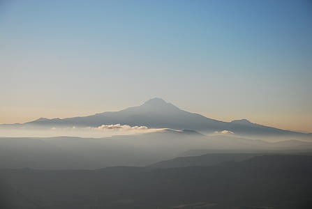 mountain with sea of clouds thumbnail