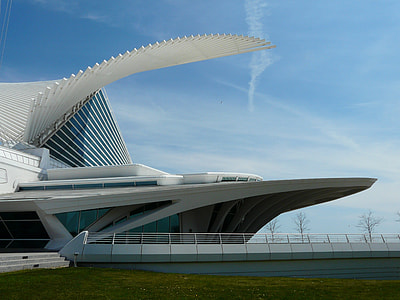 architectural photography of white concrete opera building thumbnail