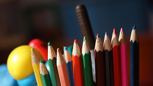 macro photography of assorted color pens thumbnail