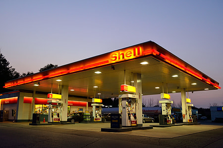 white and red Shell gasoline station thumbnail
