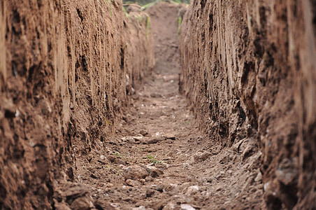 dirt trench thumbnail