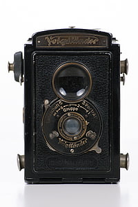 black folding caera thumbnail
