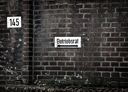 concrete wall with Betriebsrat signage thumbnail