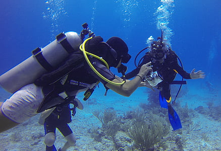 two person scuba diving underwater thumbnail