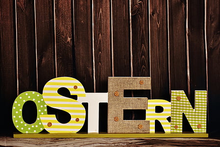 yellow Ostern freestanding decor thumbnail