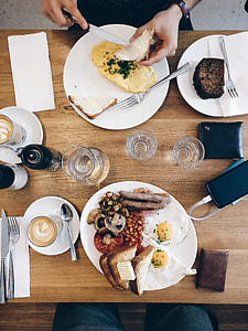 Brunch with a friend thumbnail
