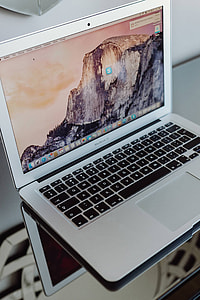 Silver Apple MacBook thumbnail