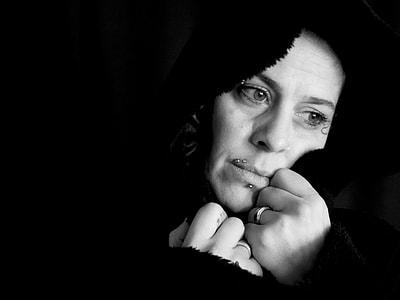 close up photography of woman's face thumbnail