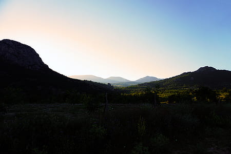 silhouette mountain thumbnail