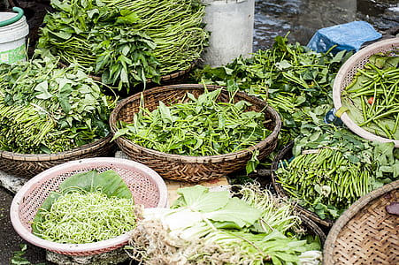green leafy vegetables in baskets thumbnail