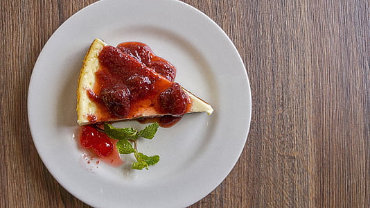 cake slices on plate thumbnail