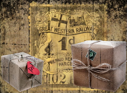 two brown boxes thumbnail