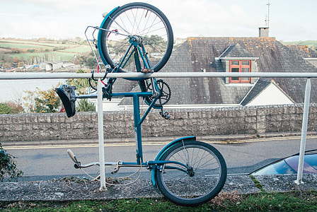 Locked bike thumbnail