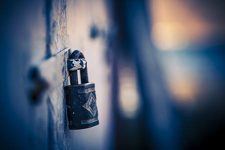 Black Metal Padlock thumbnail